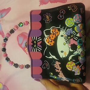 Halloween hellokitty tin